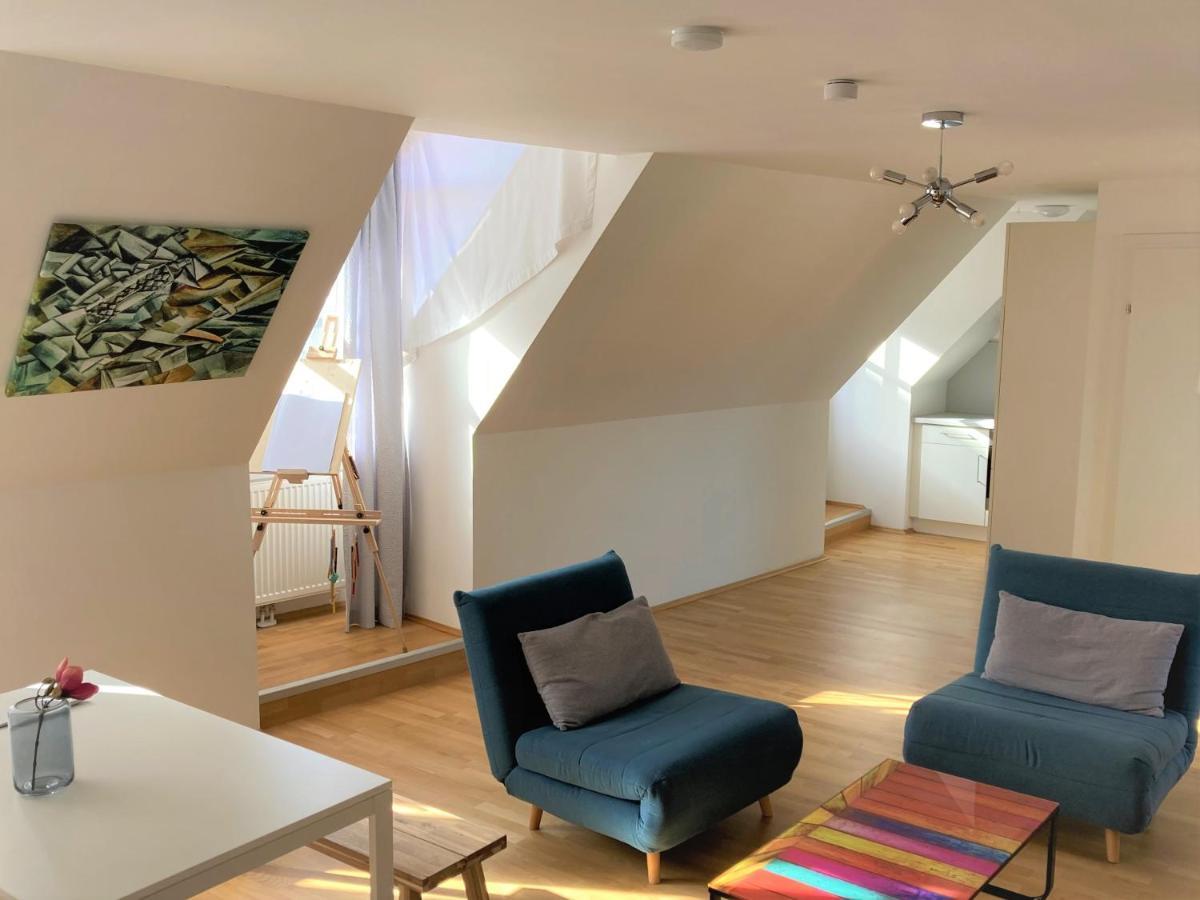 Carillon By Bestchoice - Old City - Self Check-In With Parking Option Graz Exteriör bild