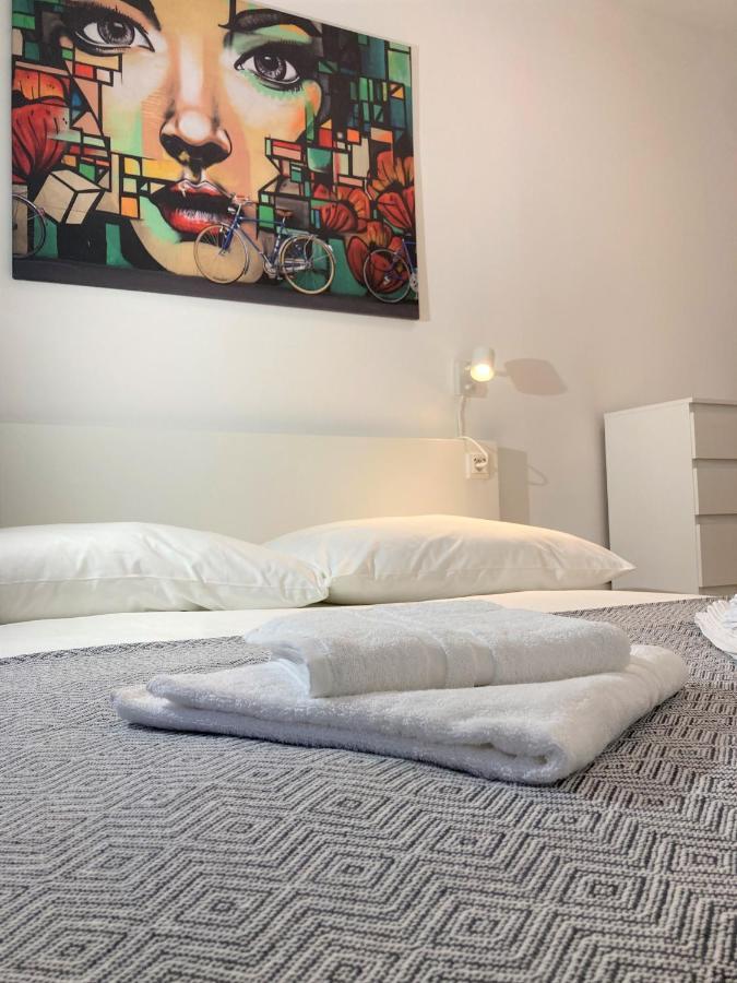 Carillon By Bestchoice - Old City - Self Check-In With Parking Option Graz Exteriör bild
