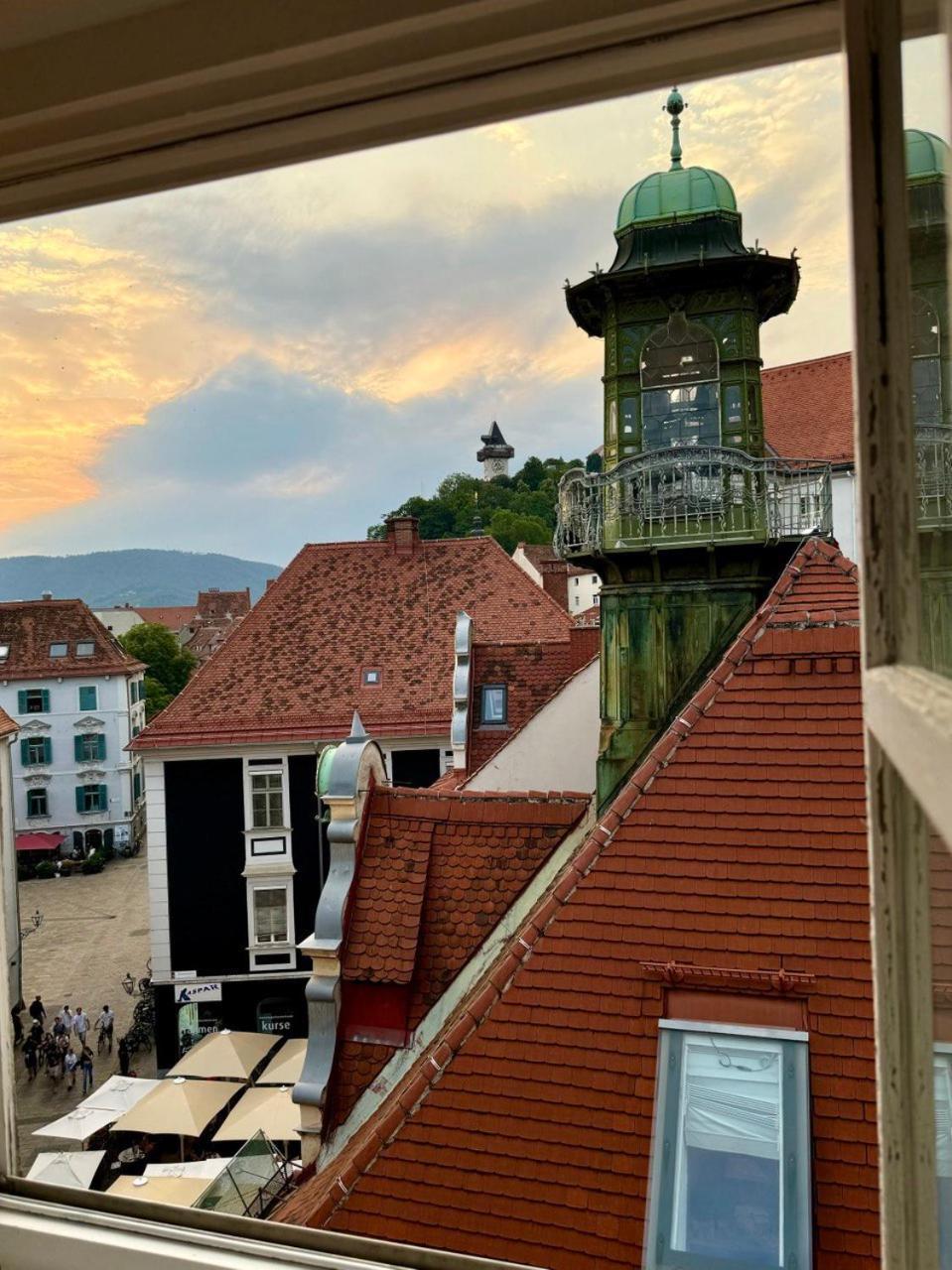 Carillon By Bestchoice - Old City - Self Check-In With Parking Option Graz Exteriör bild