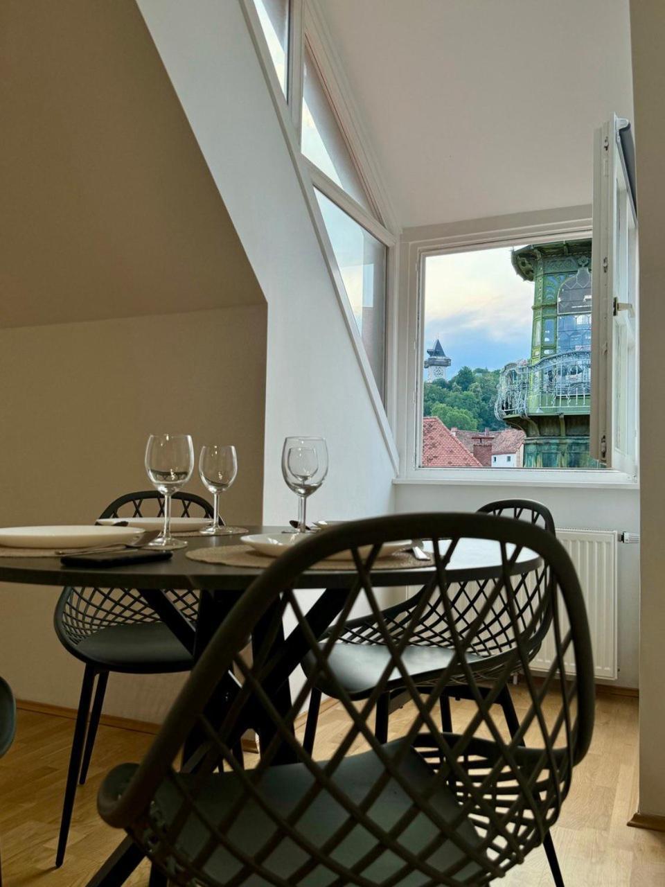 Carillon By Bestchoice - Old City - Self Check-In With Parking Option Graz Exteriör bild