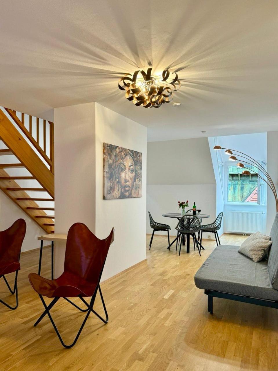 Carillon By Bestchoice - Old City - Self Check-In With Parking Option Graz Exteriör bild