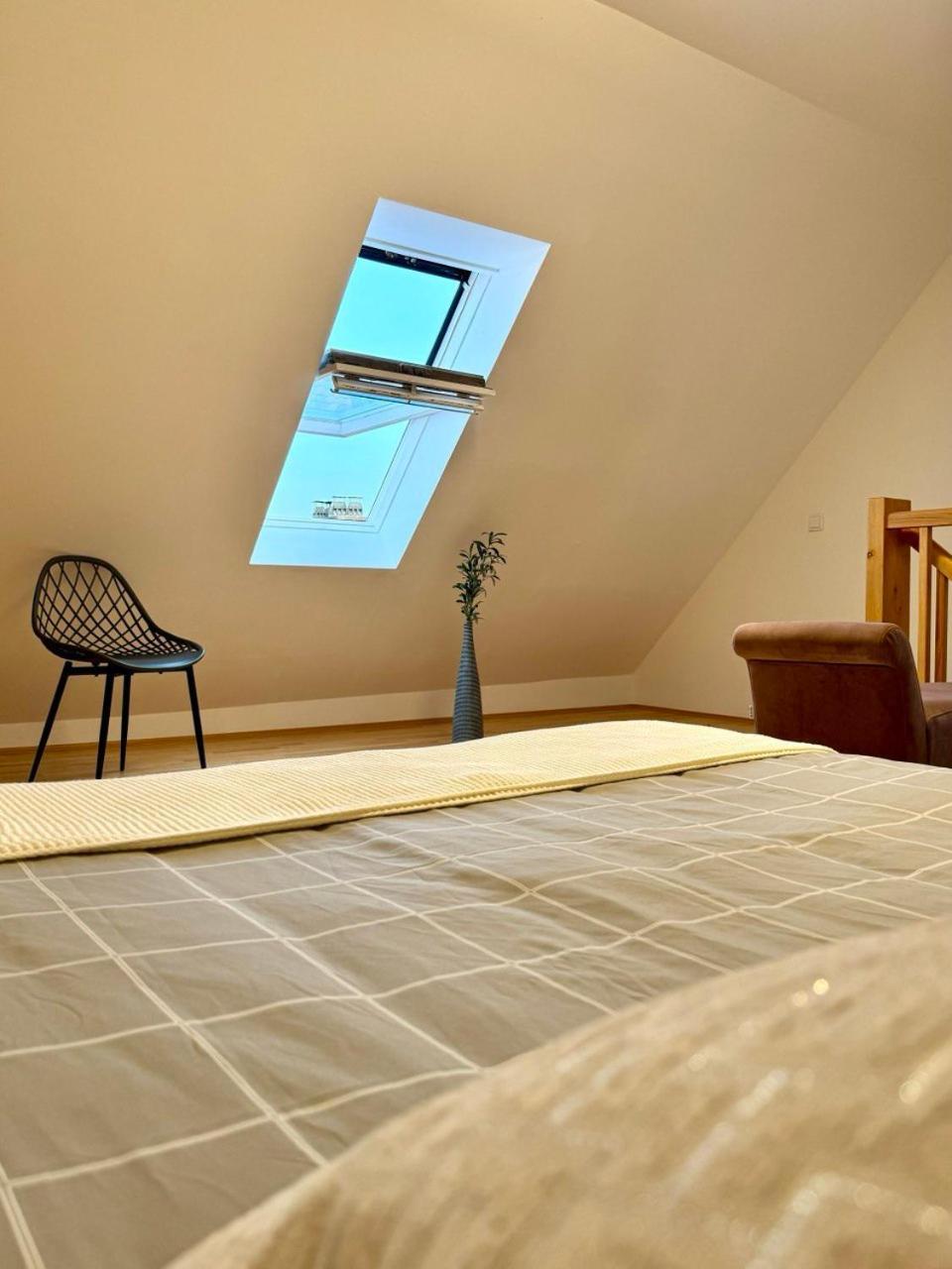 Carillon By Bestchoice - Old City - Self Check-In With Parking Option Graz Exteriör bild